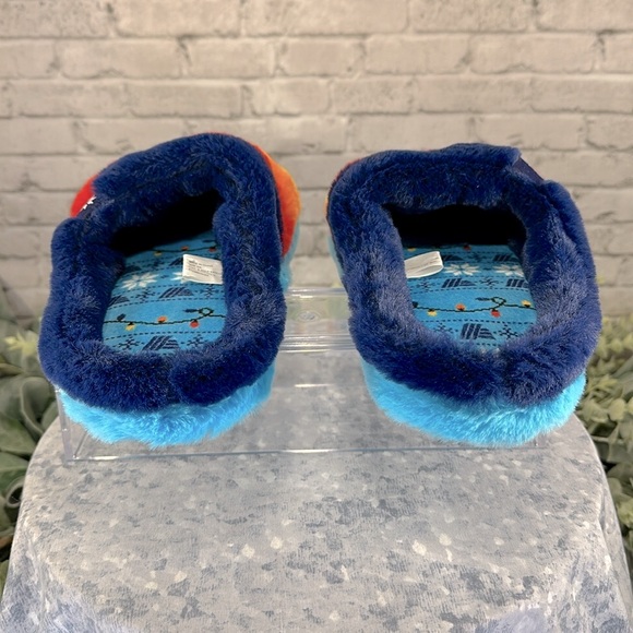 ALDI Holiday Gear Multicolor Stripe Faux Fur Slippers WMS 5/6❄️Like New - Picture 6 of 8